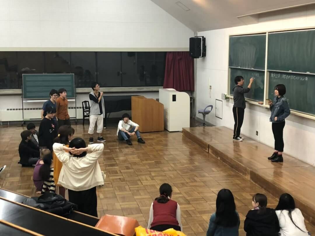 小劇場劇団「群」